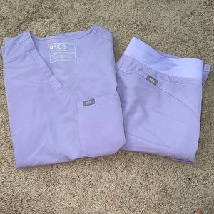FIGS scrub set